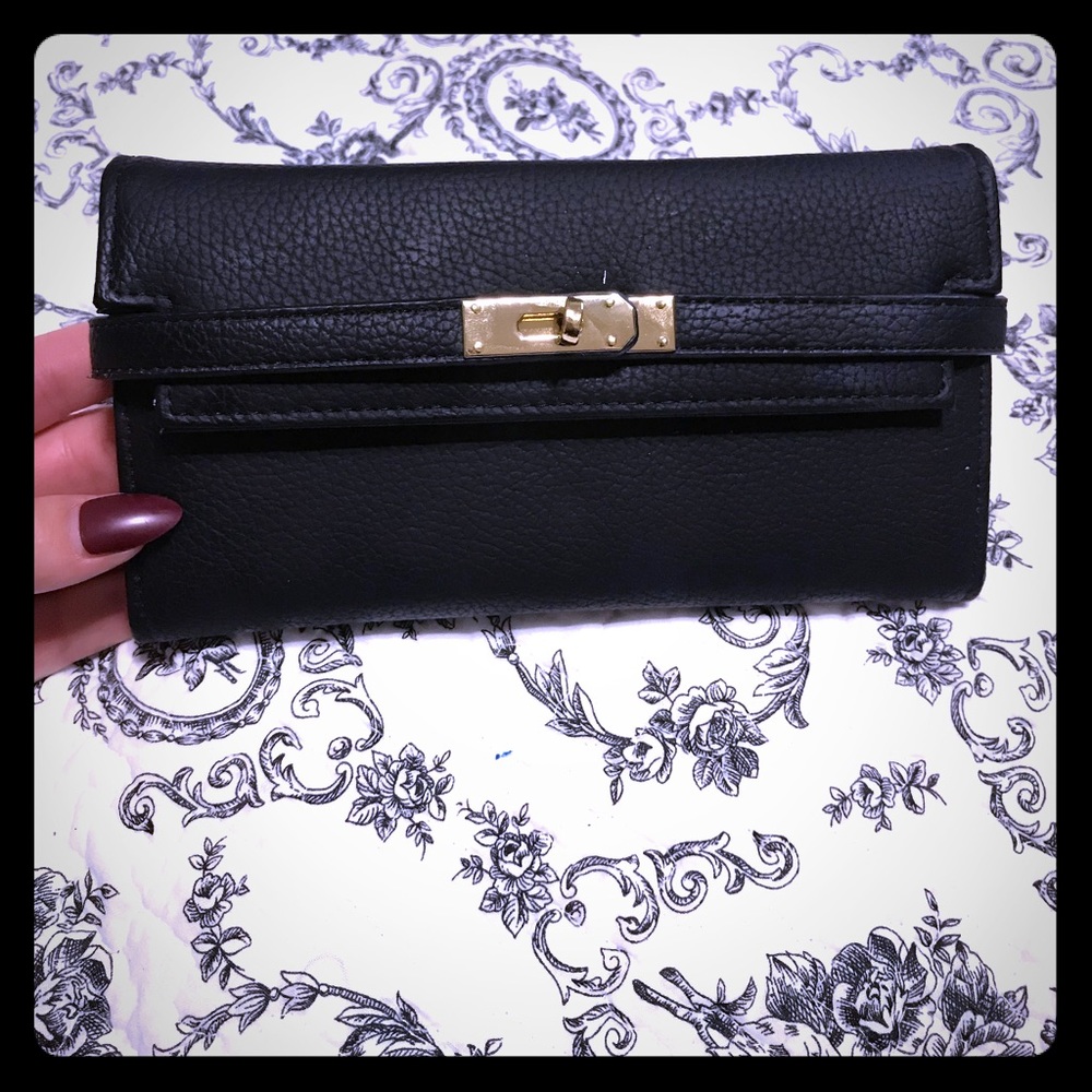 Gorgeous Brand New Black Wallet!!
